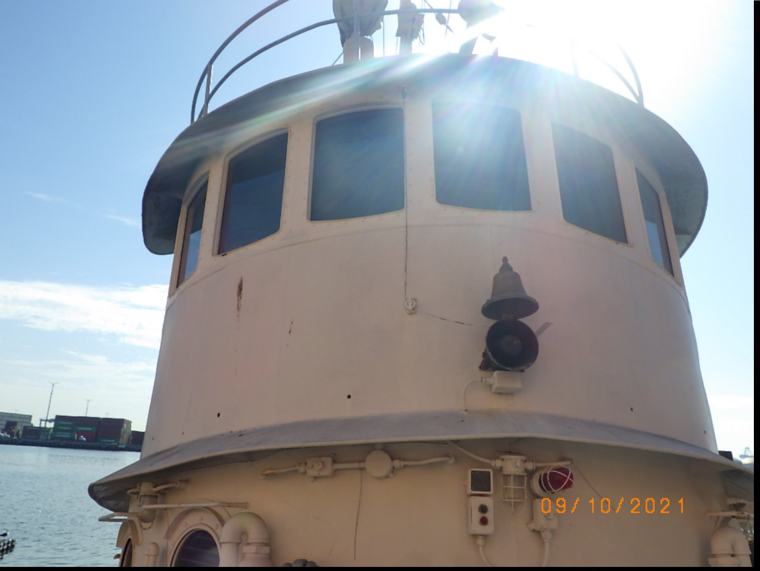 The Stryker deckhouse and wheelhouse from the foredeck